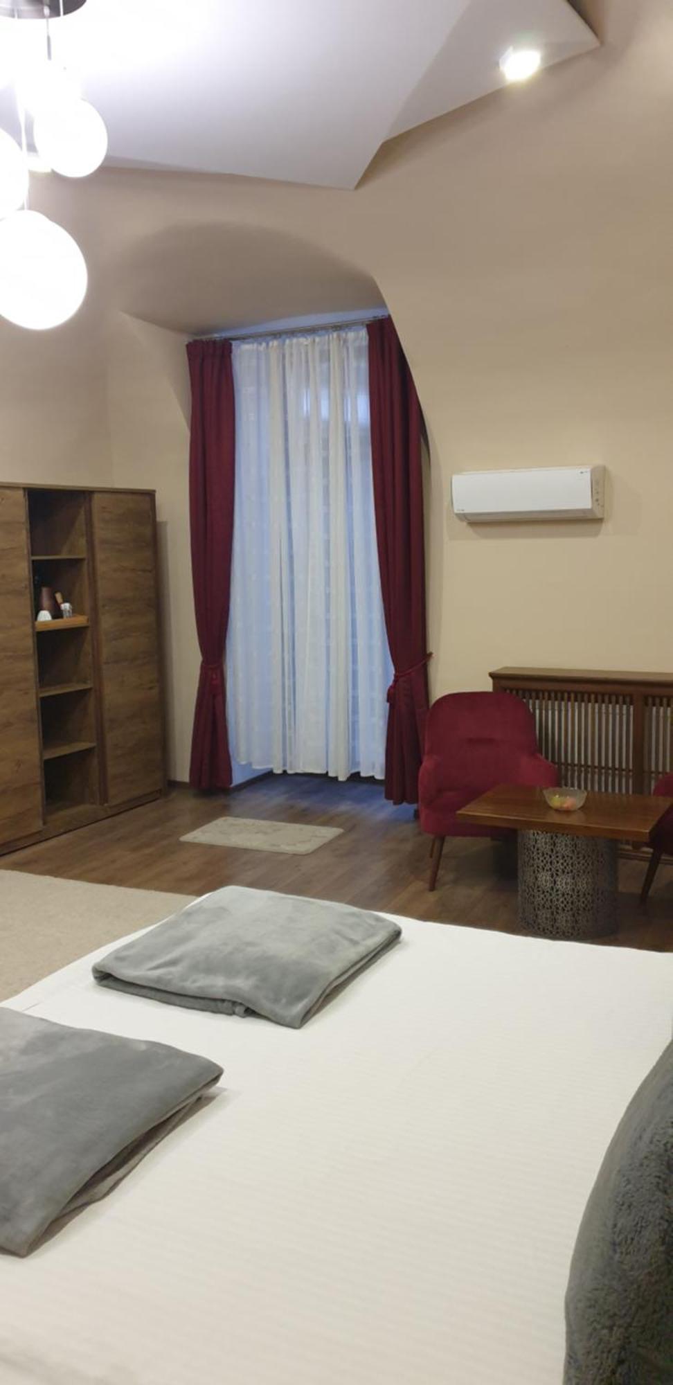 Imperial Rooms - Ultracentral - Jacuzzi Cu Hidromasaj Oradea Exterior foto