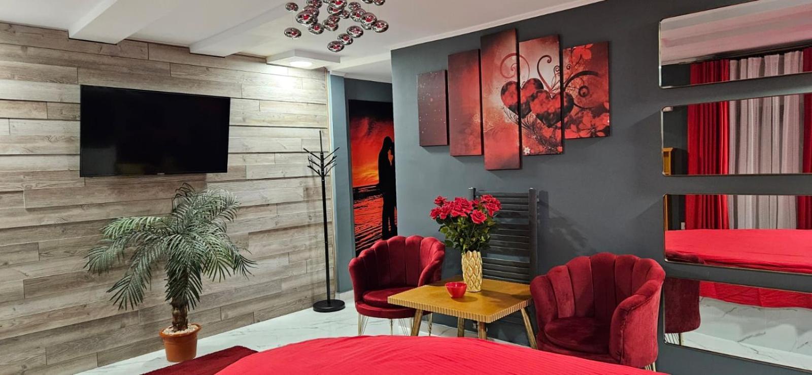 Imperial Rooms - Ultracentral - Jacuzzi Cu Hidromasaj Oradea Exterior foto
