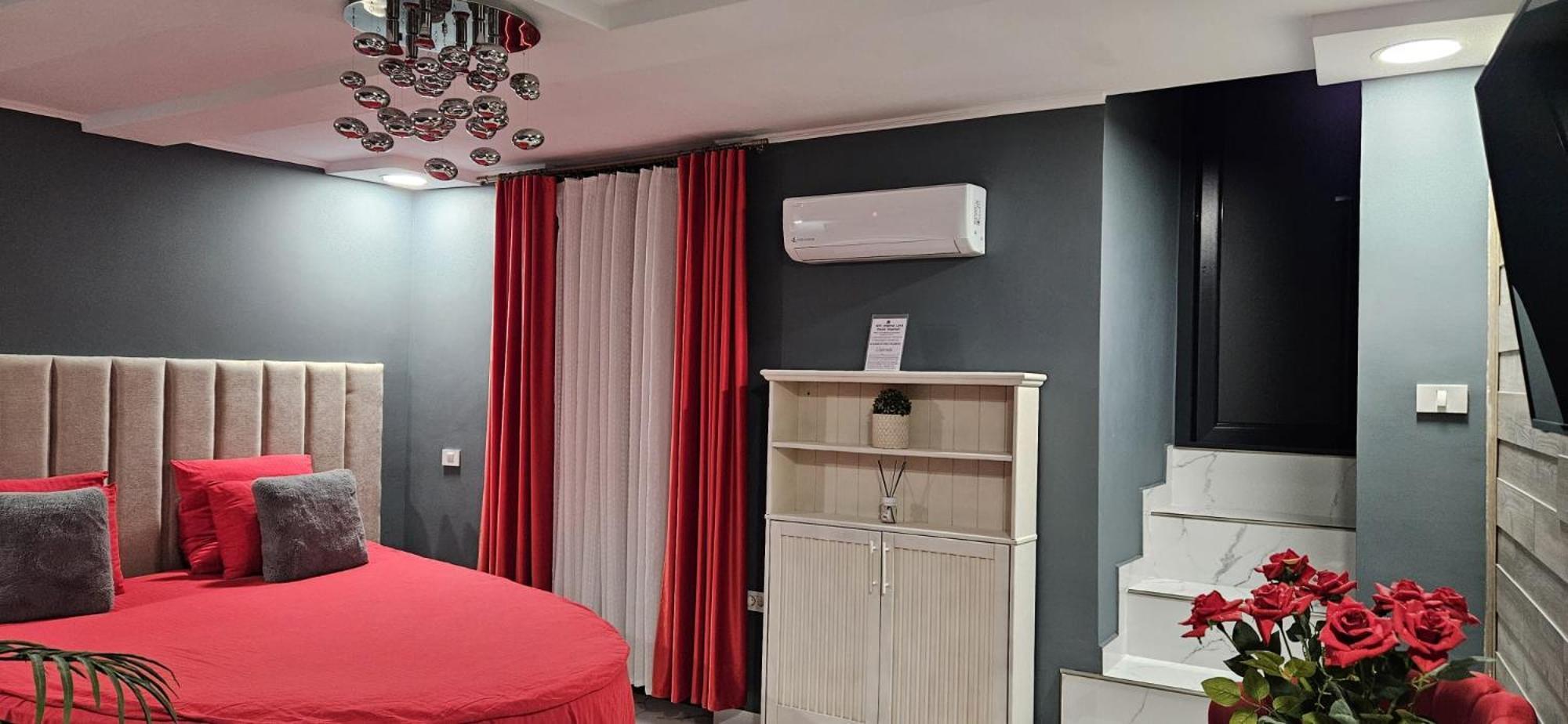 Imperial Rooms - Ultracentral - Jacuzzi Cu Hidromasaj Oradea Exterior foto